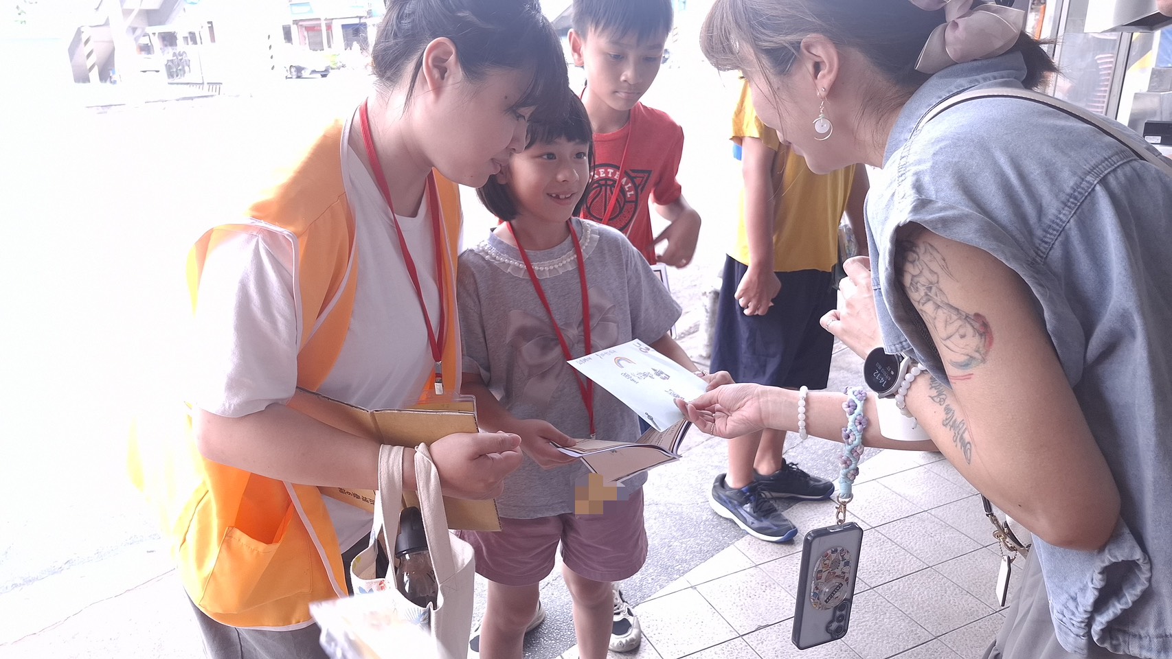 志工帶孩子勇敢分享未來想要做什麼